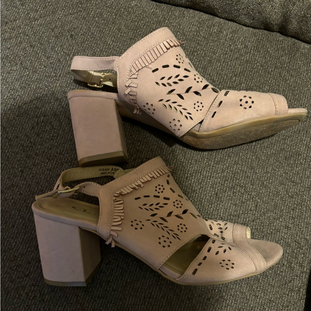Women’s heels - Picture 2 of 3